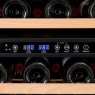 Pequeña vinoteca para 50 a 60 botellas → Vinobox 50GC 2T - display digital